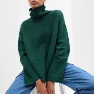 GAP 24/7 Split-Hem Turtleneck Sweater Sz M Green